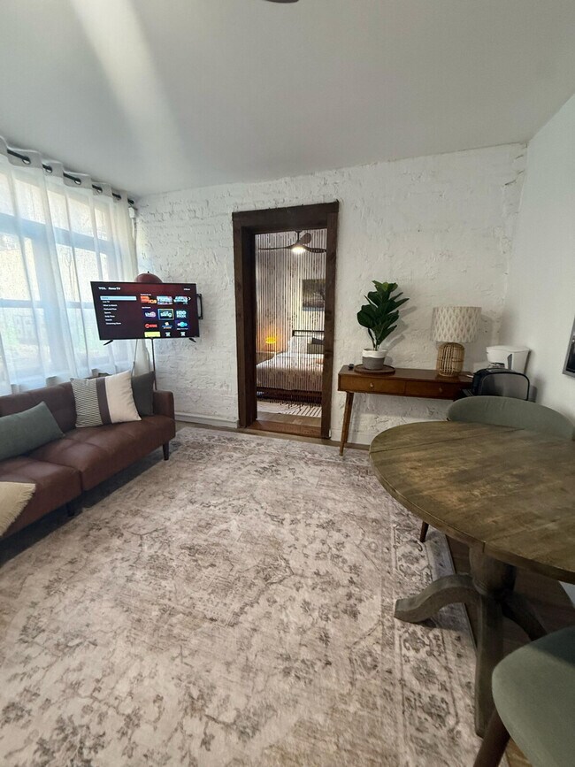 Photo - 341 W 30th St Unit ID1323966P