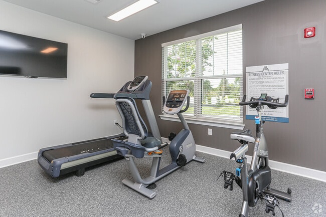 Fitness Center - Frontgate Apartments
