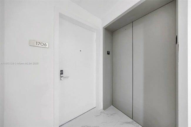 Photo - 700 NE 24th St Unit 1706