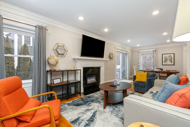 Building Photo - 3 Chapel Way Unit SI ID1387521P