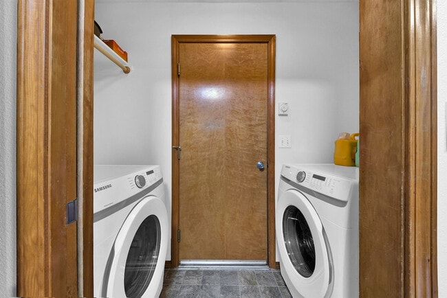 Photo - 1005 W Targee St Unit SI ID1547106P