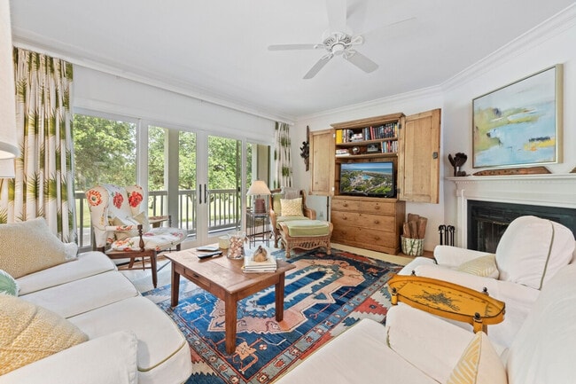 Building Photo - 49 Collins Meadow Dr Unit ID1253367P