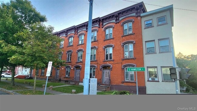 Building Photo - 61 S Hamilton St