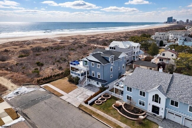 Photo - 404 21st St S