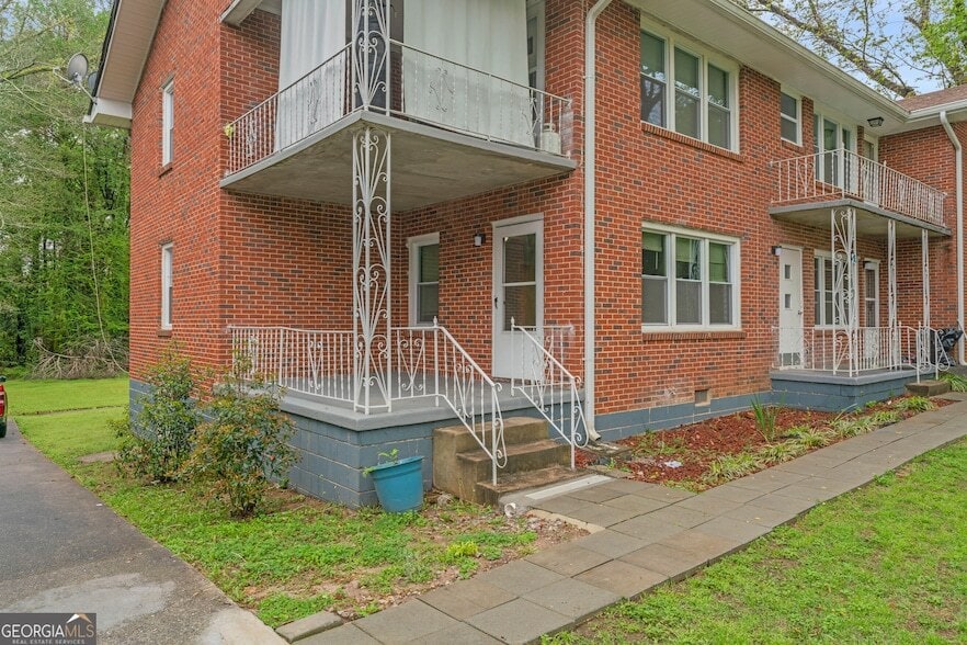 Photo - 147 Burnside St Unit 4