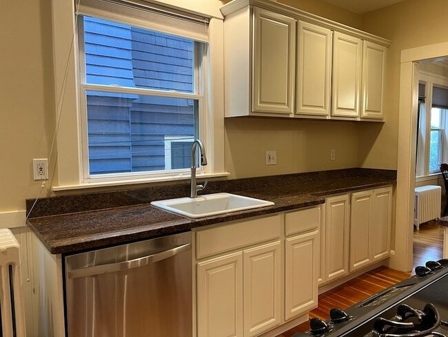 Photo - 182 Magazine St Unit 1