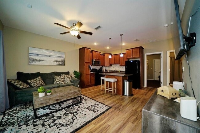 Photo - 1992 Green Castle Ln