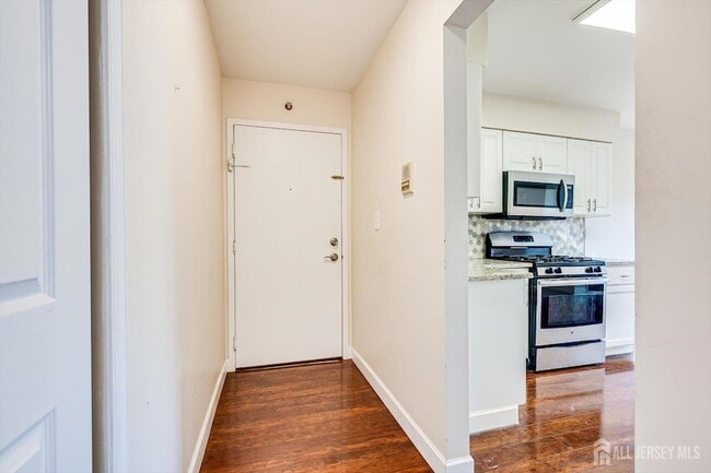 Photo - 1512 Green Hollow Dr