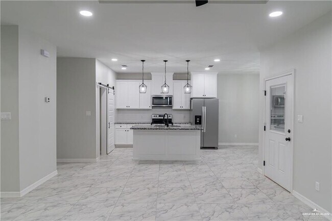 Photo - 5604 N Crown Point