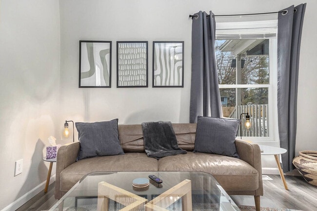 Photo - 415 6th St NW Unit ID1346772P