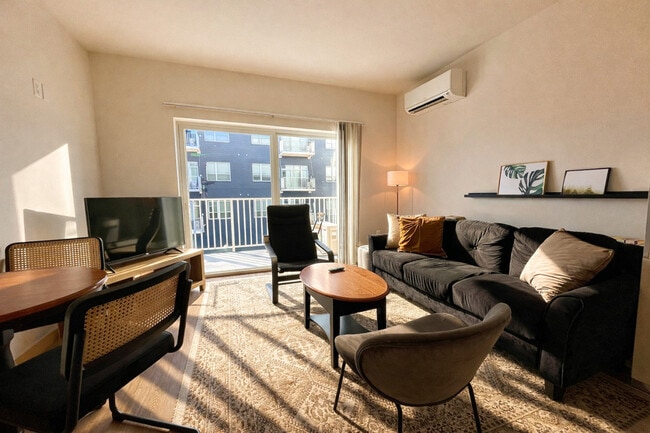 Photo - 1640 N Water St Unit ID1379035P