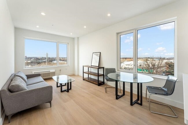 Photo - 3309 Liberty Ave Unit 401