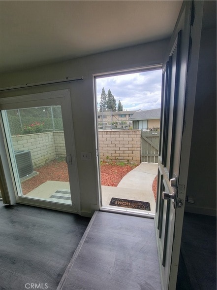 Photo - 1103 W Francis St