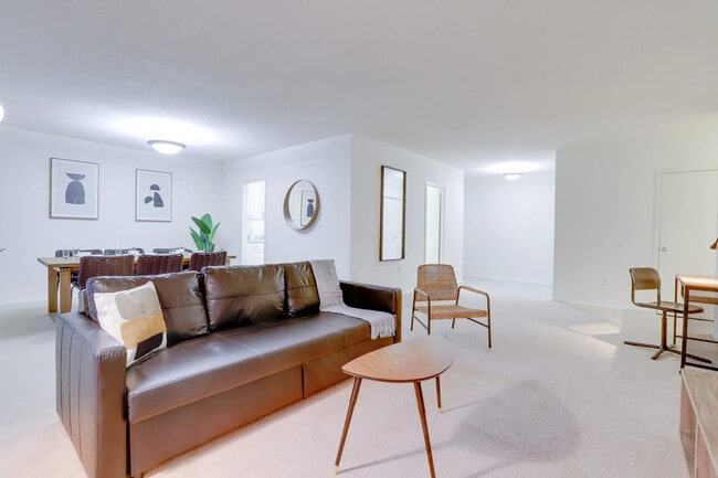 Photo - 1600 S Eads St Unit GO FL1-ID1022521P