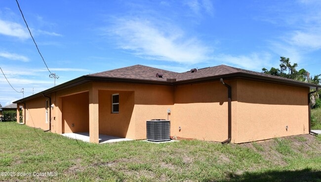 Photo - 1517 Furnari St