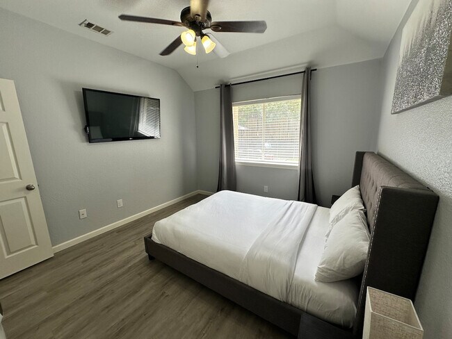 Photo - 2506 Spring Hill Ln Unit SI ID1624494P