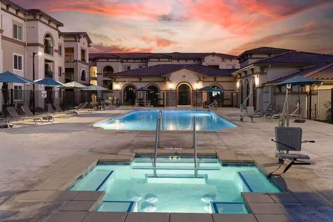 Building Photo - Villa Annette Apartment Homes