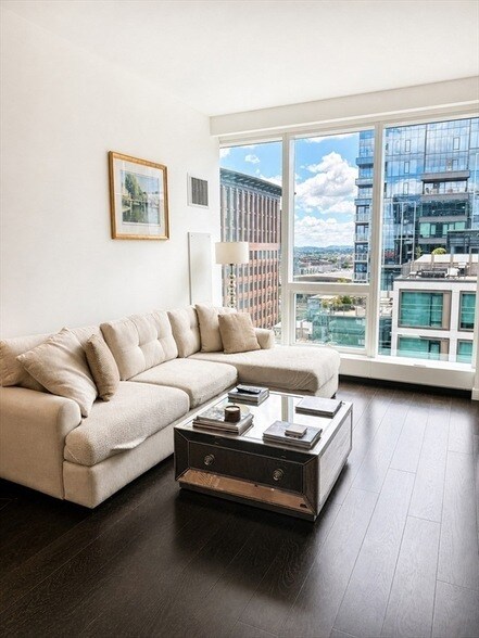 Photo - 150 Seaport Blvd Unit 20G