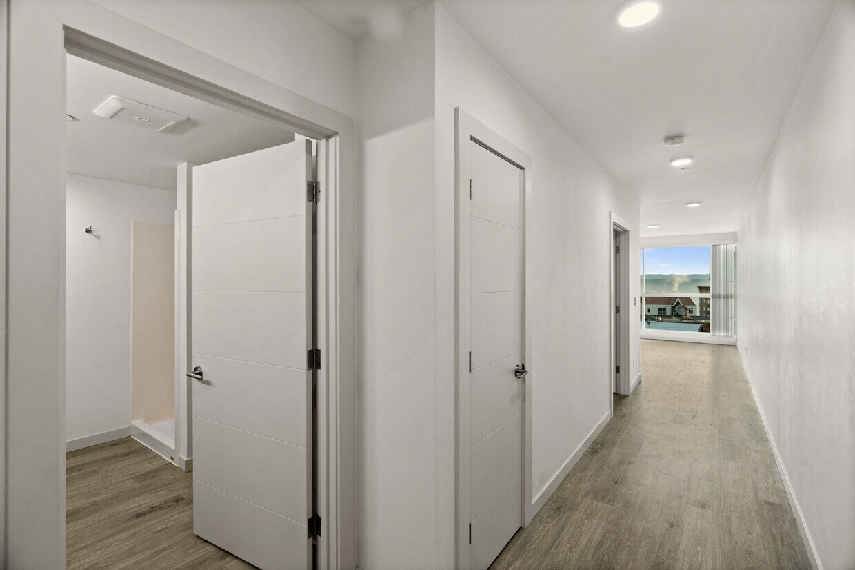 1 Bedroom Deluxe Entry - One Bedroom Deluxe