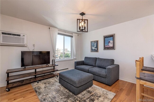 Photo - 1833 N Williams St Unit 504