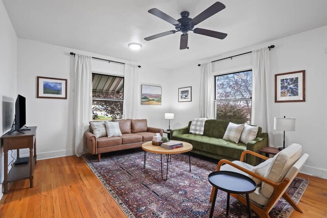 Building Photo - 603 2nd St S Unit SI ID1460933P