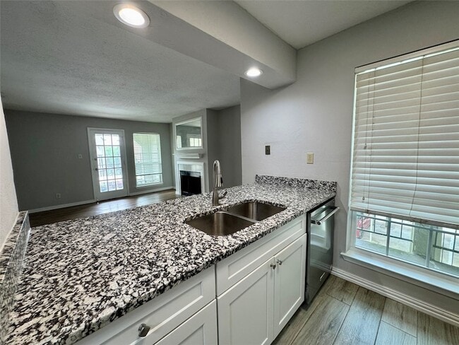 Photo - 5981 Arapaho Rd Unit 304
