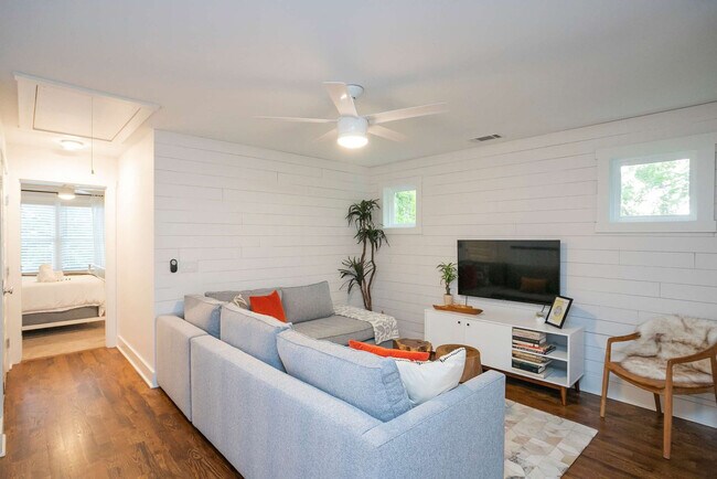 Photo - 559 Veritas St Unit SI ID1302209P