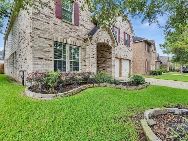 Building Photo - 24507 Red Bluff Tr