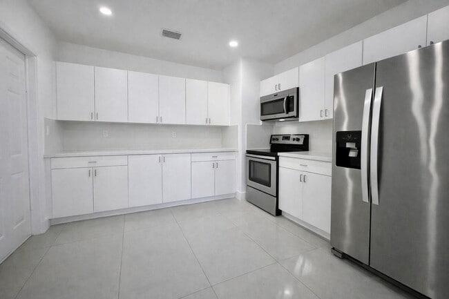 Photo - 2150 SW 72nd Ave