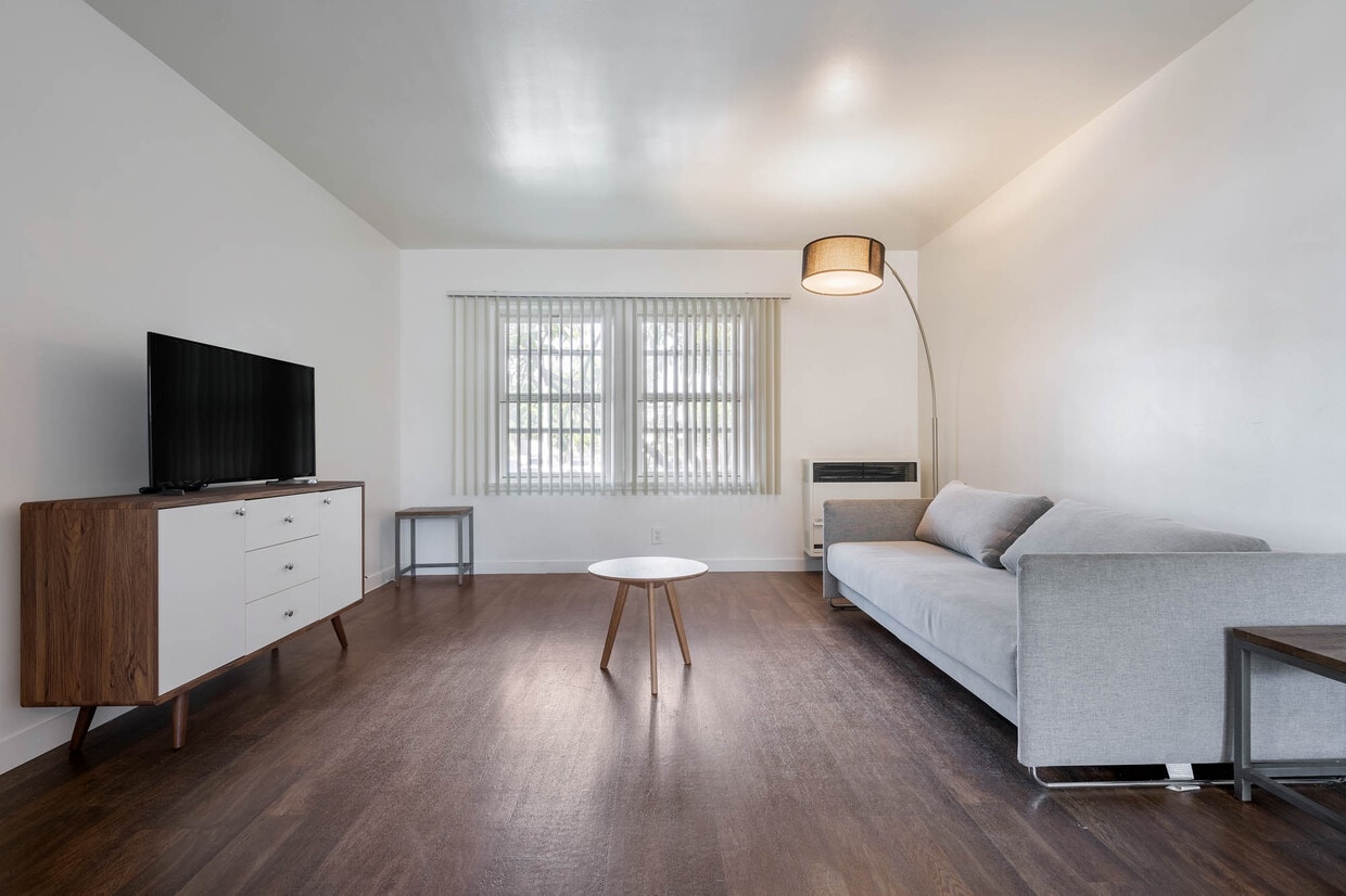 Floor Plan - Vintage One Bedroom One Bath