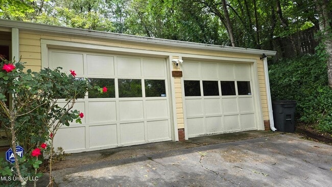 Photo - 1119 Manship St