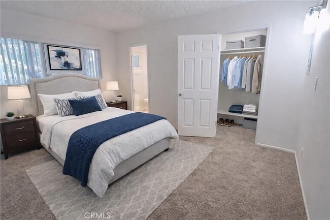 Photo - 1807 W Sumac Ln Unit B