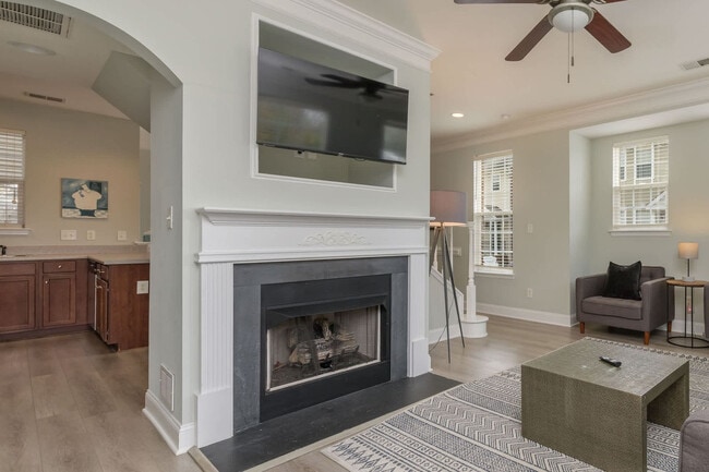 Photo - 21321 Pine St Unit SI ID1579127P