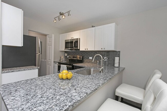 Photo - Hawthorn at Oakhurst