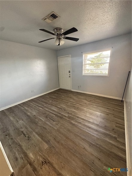 Photo - 102 Milann St