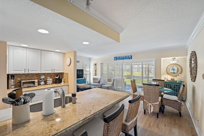 Photo - 1605 S US Hwy 1 Unit M2-101