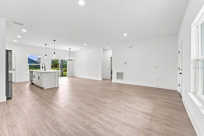 Photo - 286 W Bolero Pl