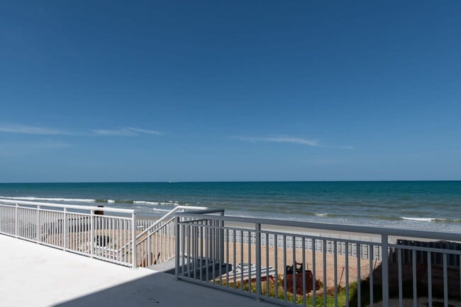 Photo - 205 Jimmy Buffett Mem Hwy Unit SI FL2-ID1044403P