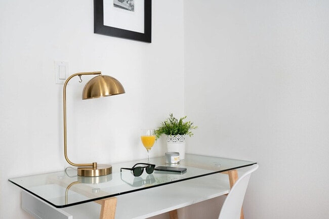 Photo - 405 E 61st St Unit FL3-ID1021921P