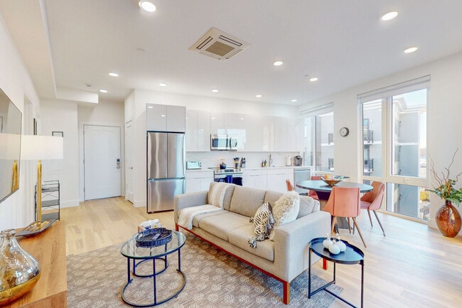 Building Photo - 38 Hichborn St Unit SI ID1436054P