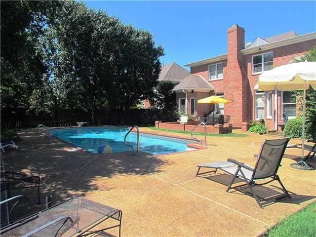 Photo - 1440 Asbury Dr