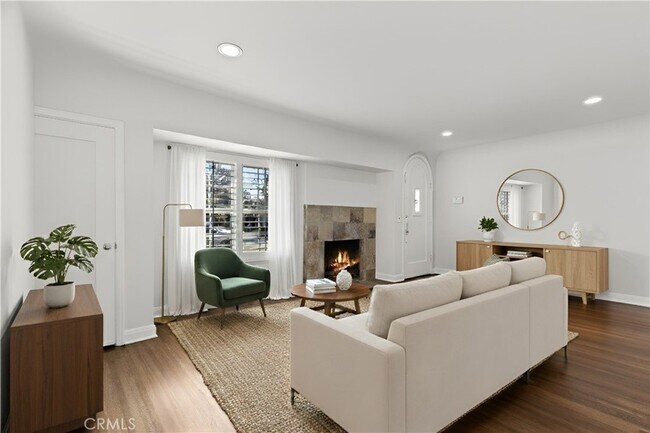 Photo - 11147 Hortense St