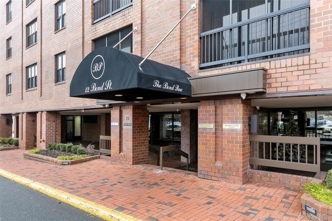 Photo - 12 Bond St Unit 4C