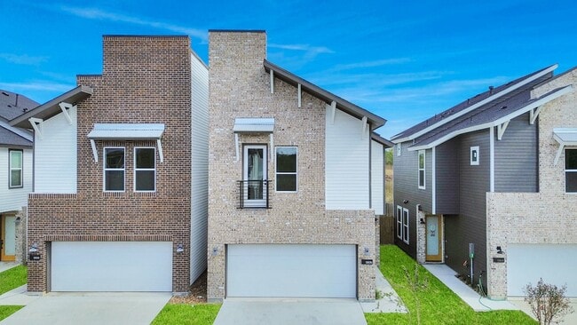 Building Photo - 5806 Francis Oak Ln