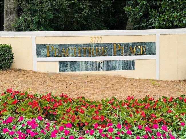 Building Photo - 3777 Peachtree Rd NE Unit 1234