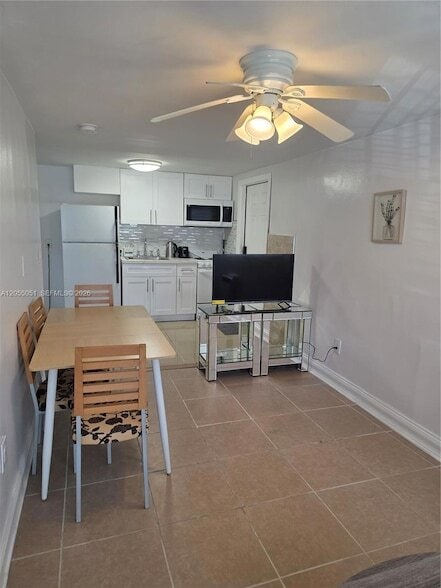 Photo - 5712 Hollywood Blvd Unit 1
