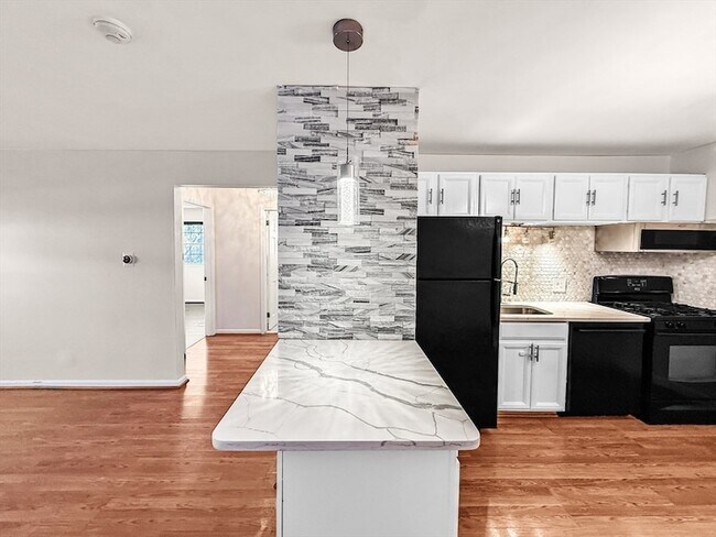 Photo - 6 Venice St Unit B3