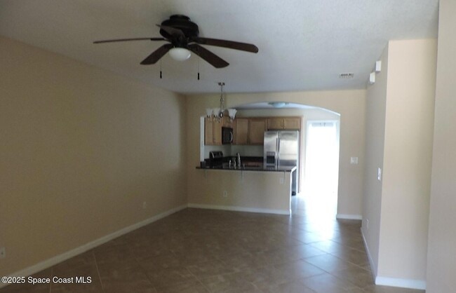 Photo - 765 Luminary Cir