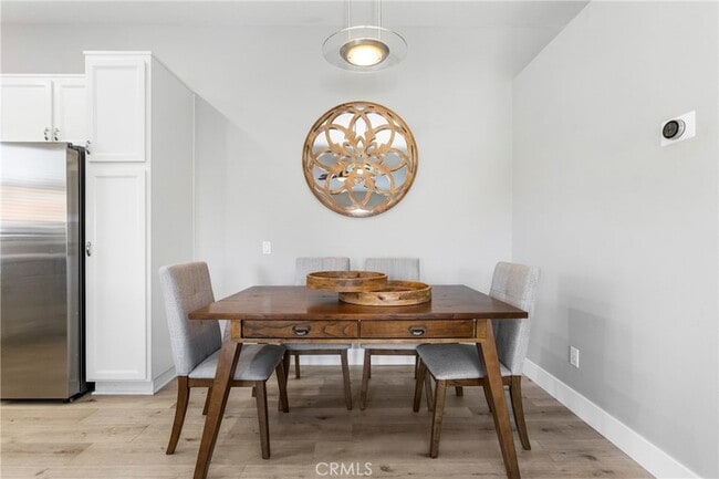 Photo - 181 California Ct