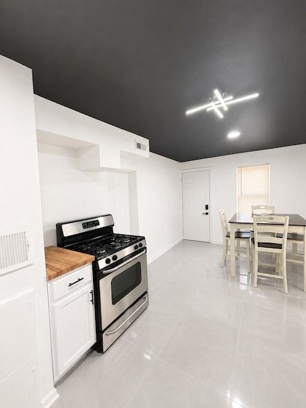 Photo - 10327 S Calhoun Ave